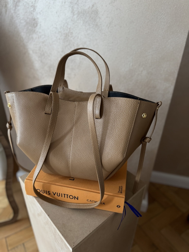 skórzana-torebka-shopperka-średnia-camel-2.jpg