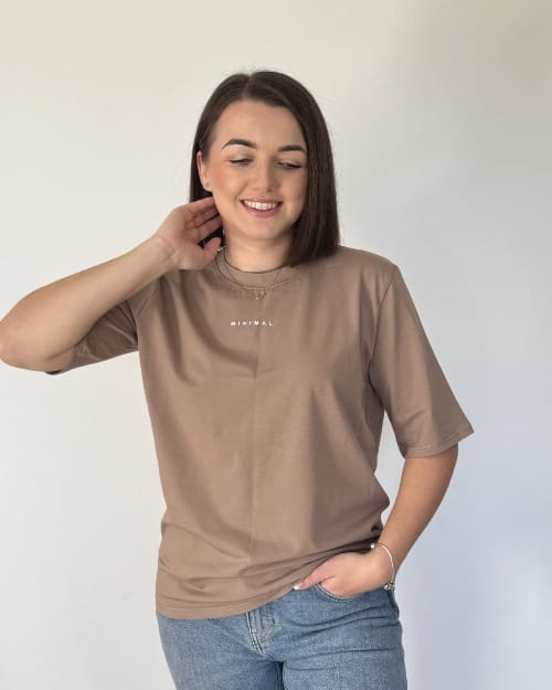 bawełniany-t-shirt-minimal-beżowy.jpg
