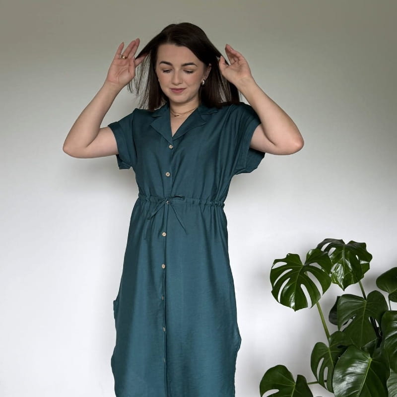 koszulowa-wiskozowa-sukienka-wiązana-butelkwoa-zieleń-1.jpg