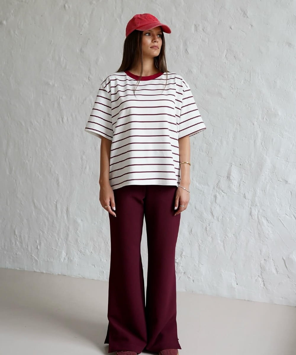 T-shirt-w-paski-biały-z-bordowymi-paskami-1.jpg
