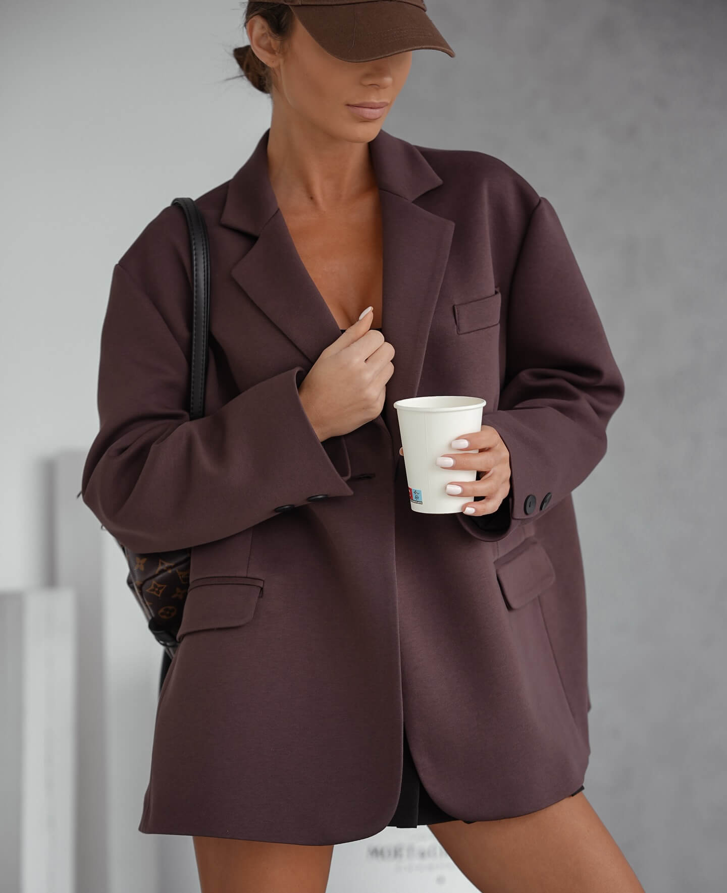 czekoladowa marynara oversize dresowa