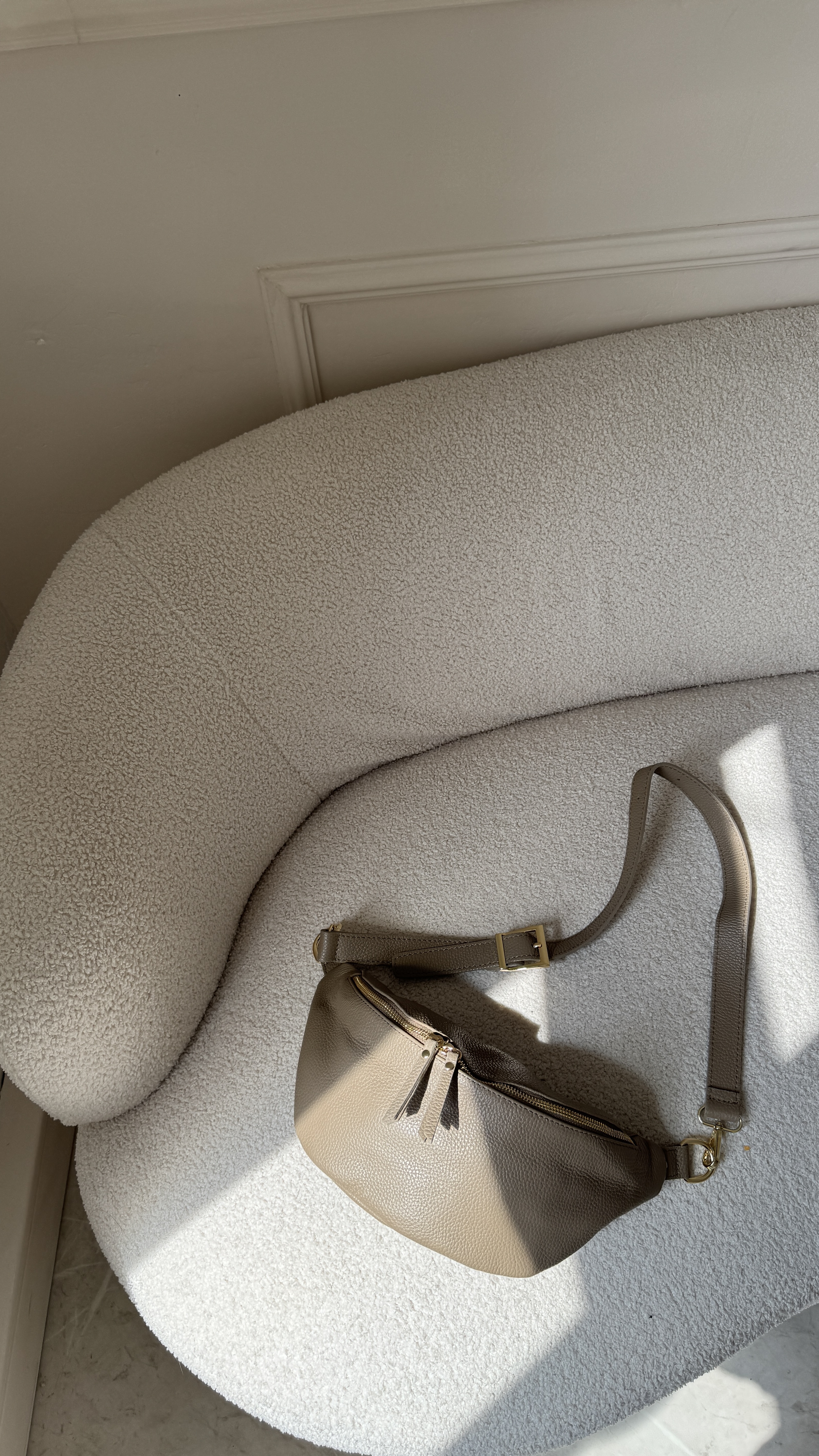 skórzana nerka damska taupe